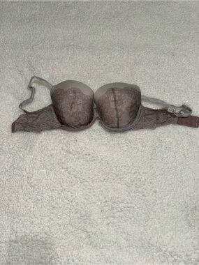 Victoria's Secret Lace Bra in Taupe/Mauve